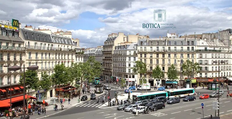 Retail in Paris for lease Building Photo- Image 1 of 7