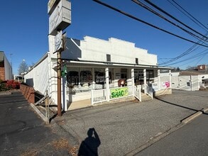 1622 S Hawthorne Rd, Winston-Salem, NC for lease Building Photo- Image 1 of 8