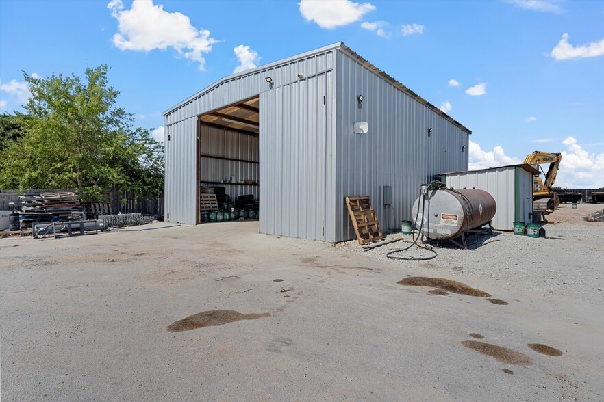 330 Elco Ln, China Spring, TX for lease - Building Photo - Image 3 of 27