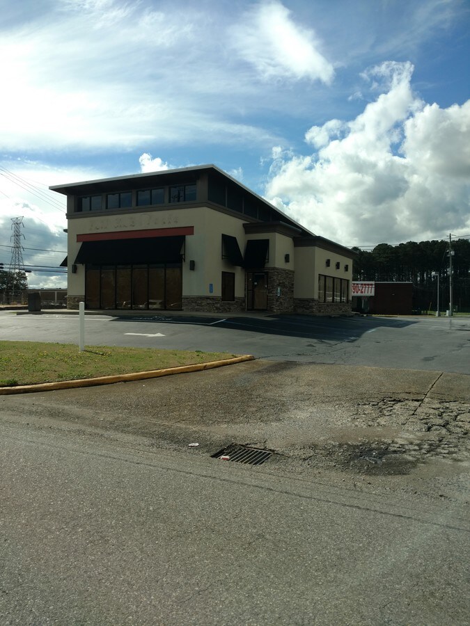 931 Rainbow Dr, Gadsden, AL 35901