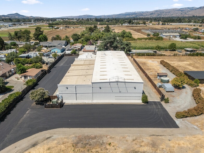 675 Buena Vista Ave, Gilroy, CA for sale - Building Photo - Image 3 of 38