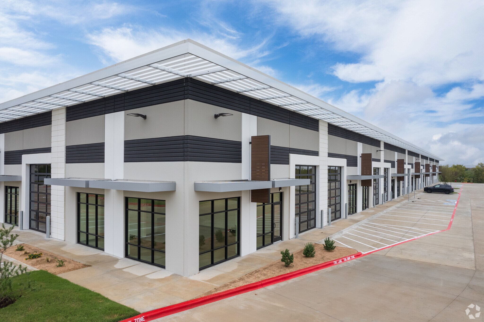 8408 Annalise Dr, Austin, TX for lease Primary Photo- Image 1 of 3