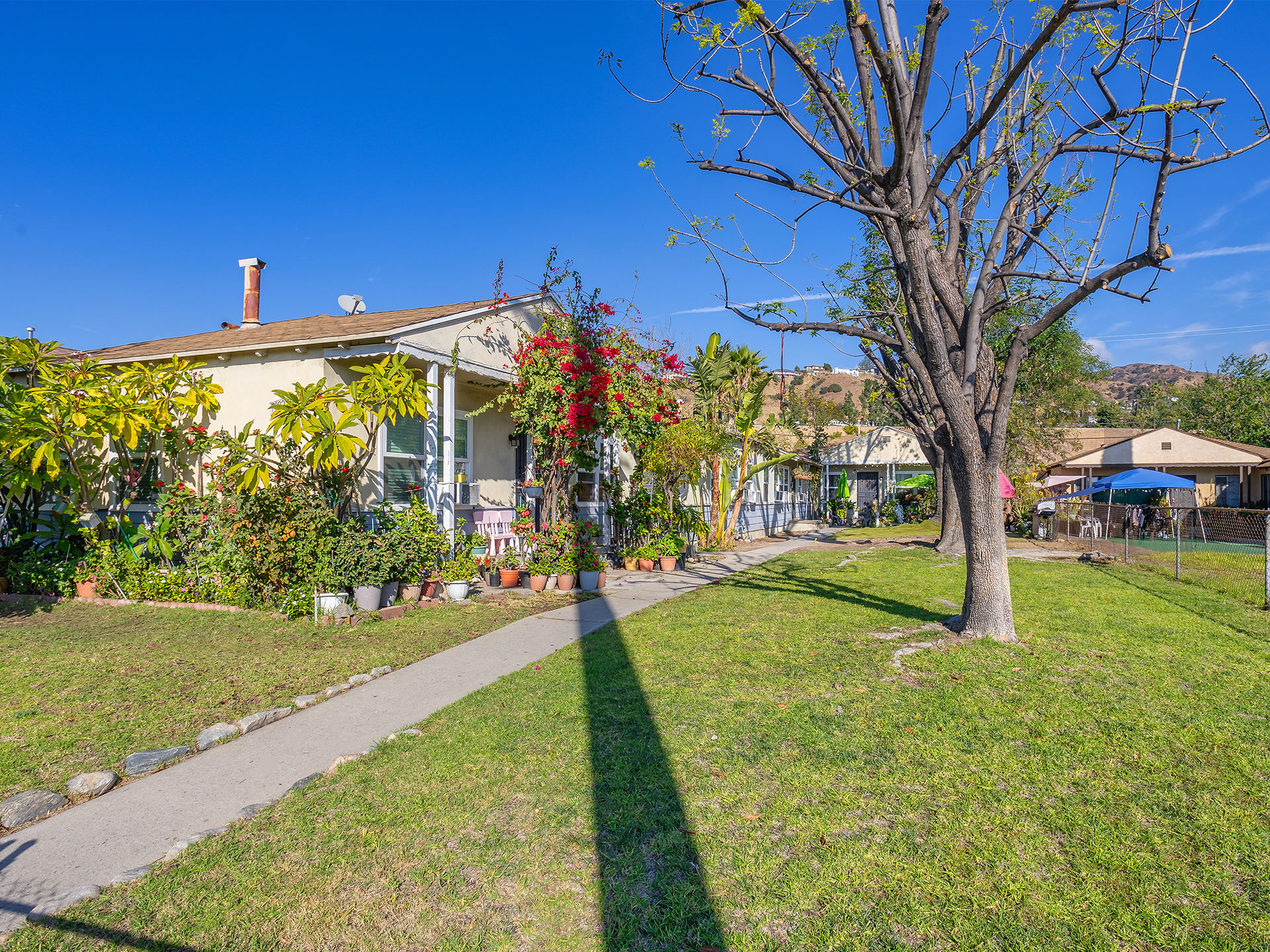 7982 De Garmo Ave, Sun Valley, CA for sale Building Photo- Image 1 of 24