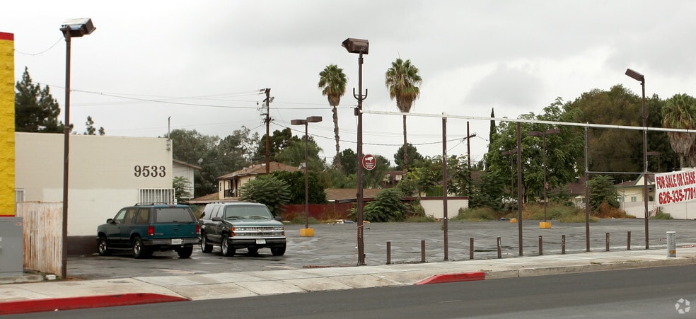 9533 Atlantic Blvd, South Gate, CA for sale - Building Photo - Image 3 of 29