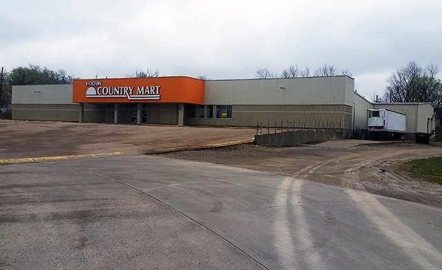 112 US Highway 75, Holton, KS for sale Primary Photo- Image 1 of 8