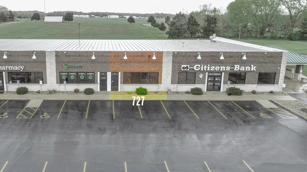 725741 W Springfield Ave, Gerald, MO 63037 727 W Springfield Avenue