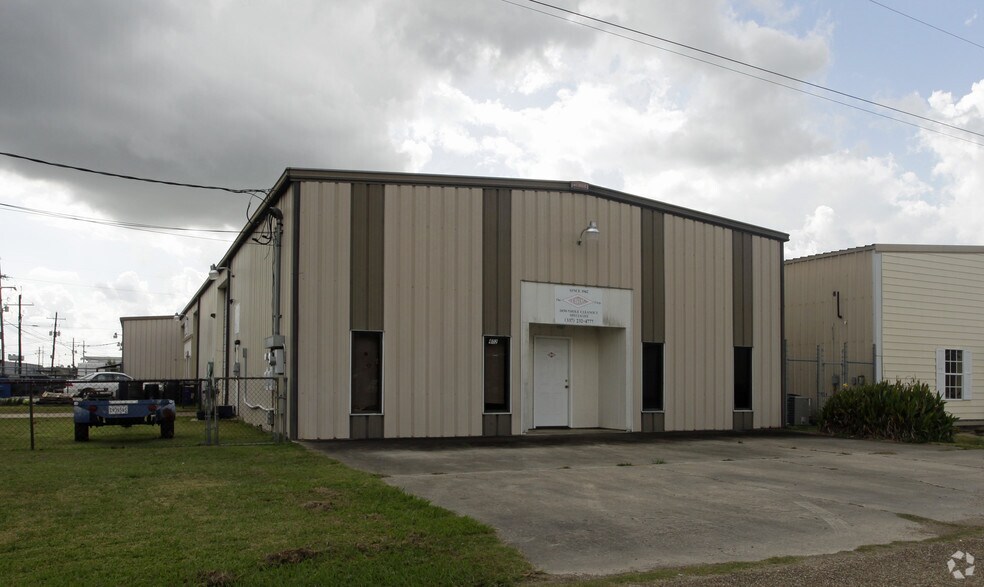 402 Zachary Dr, Scott, LA for sale - Primary Photo - Image 1 of 1