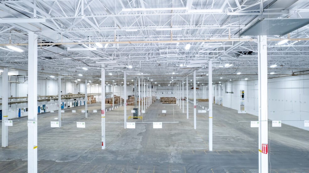 1001 Fisher Rd, Longview, TX for lease - Interior Photo - Image 2 of 6