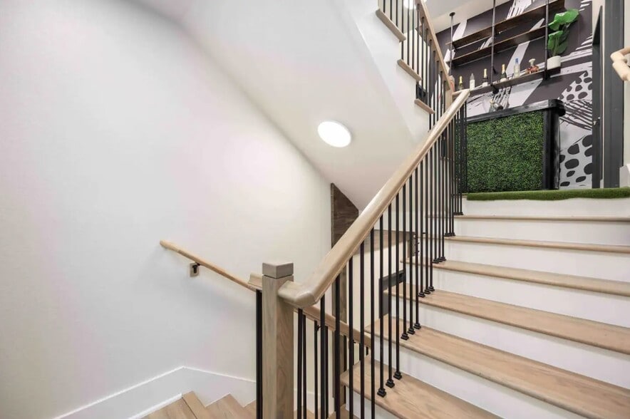 214 Welch St, Houston, TX for sale - Interior Photo - Image 2 of 18