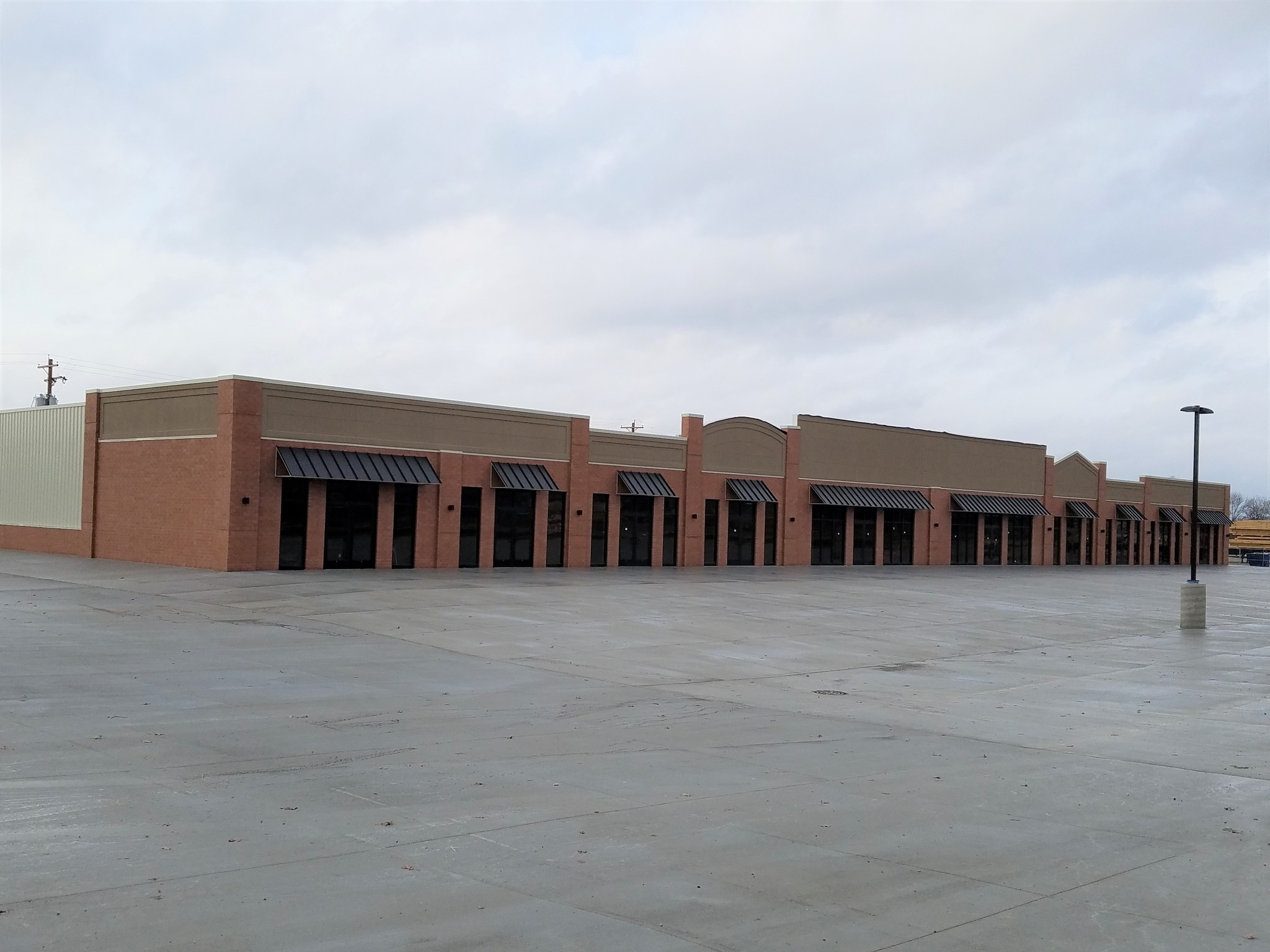 8071 Joliff Bridge Rd, Centralia, IL for lease Building Photo- Image 1 of 4