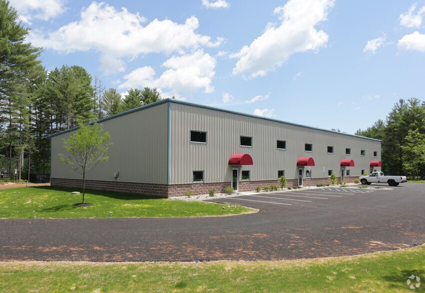 75 Carey Rd, Queensbury, NY 12804