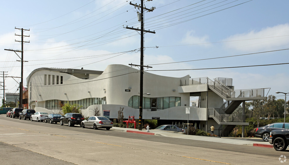 495 N Old Newport Blvd, Newport Beach, CA for lease - Primary Photo - Image 1 of 12