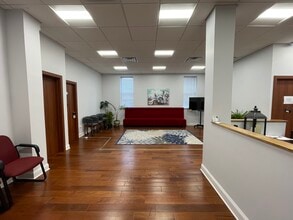 1527 Franklin Ave, Mineola, NY for lease Interior Photo- Image 1 of 20