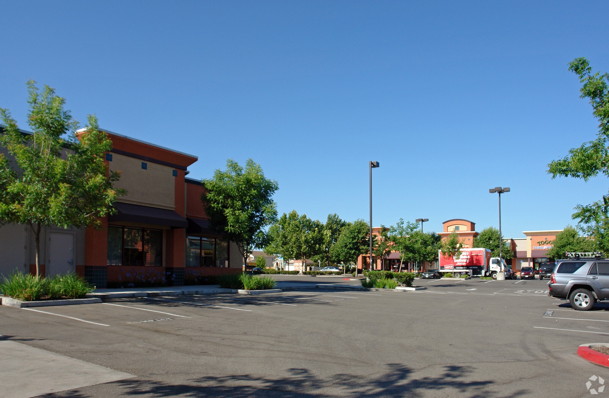 2101-2121 Natomas Crossing Dr, Sacramento, CA for lease Building Photo- Image 1 of 9
