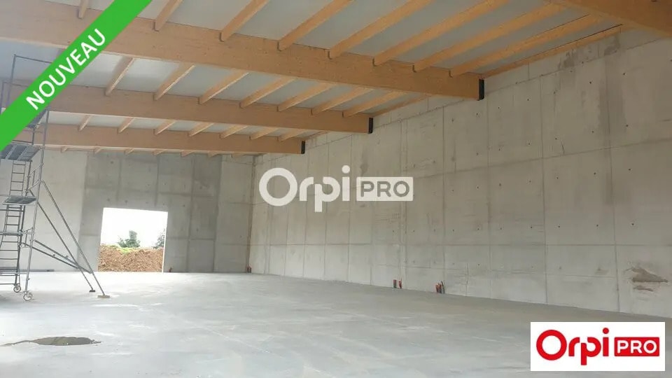 Flex in Marches for lease - Interior Photo - Image 1 of 1