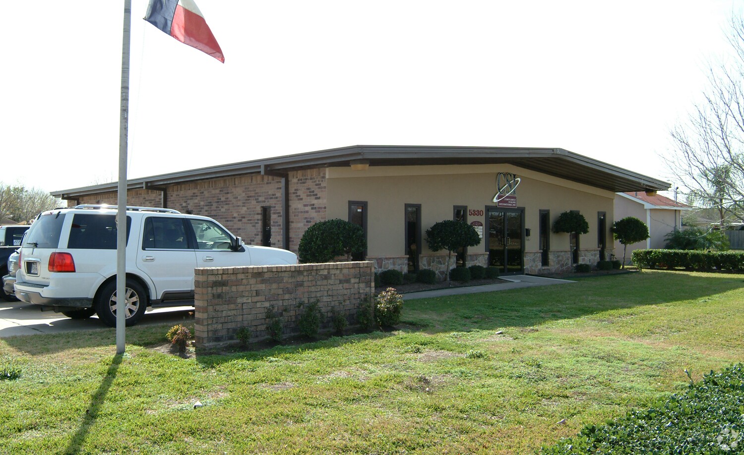 5330 Vista Rd, Pasadena, TX for sale Primary Photo- Image 1 of 1