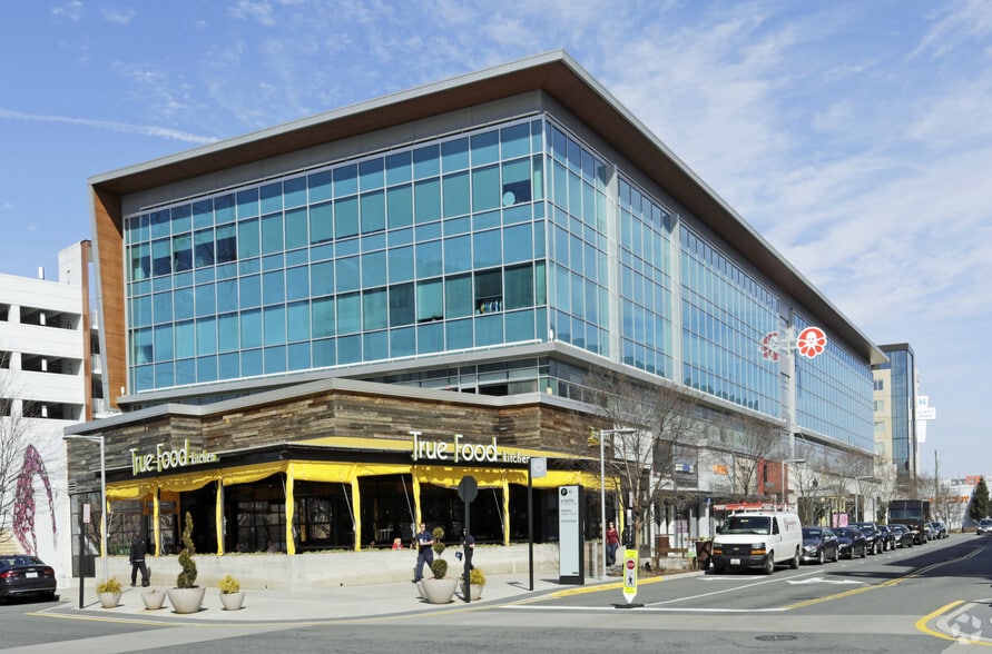 2905 District Ave, Fairfax, VA for lease - Primary Photo - Image 1 of 9