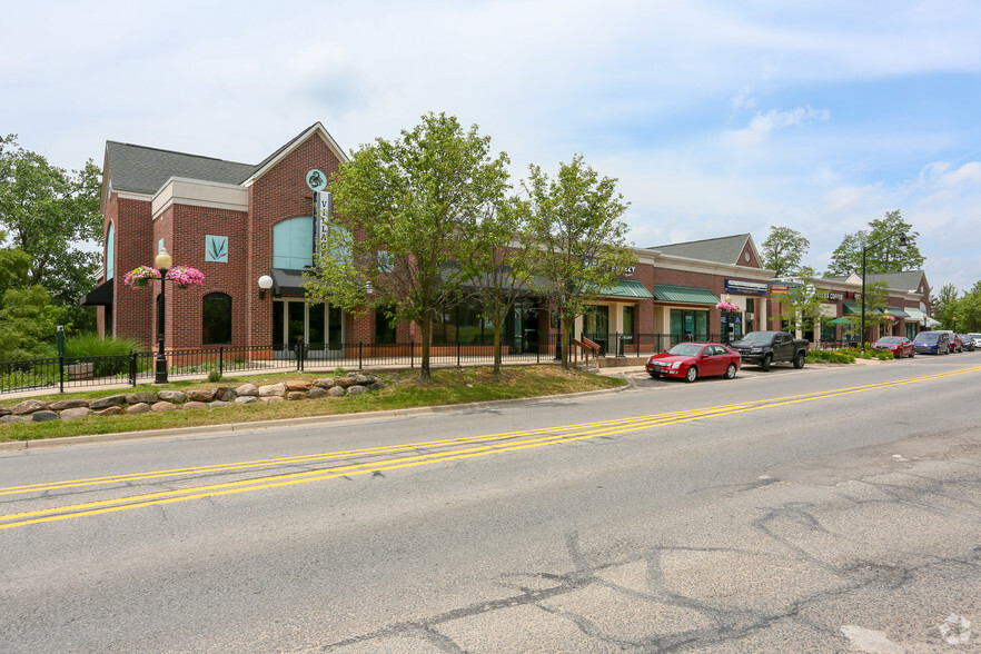 525 N Main St, Milford, MI for sale - Building Photo - Image 1 of 11