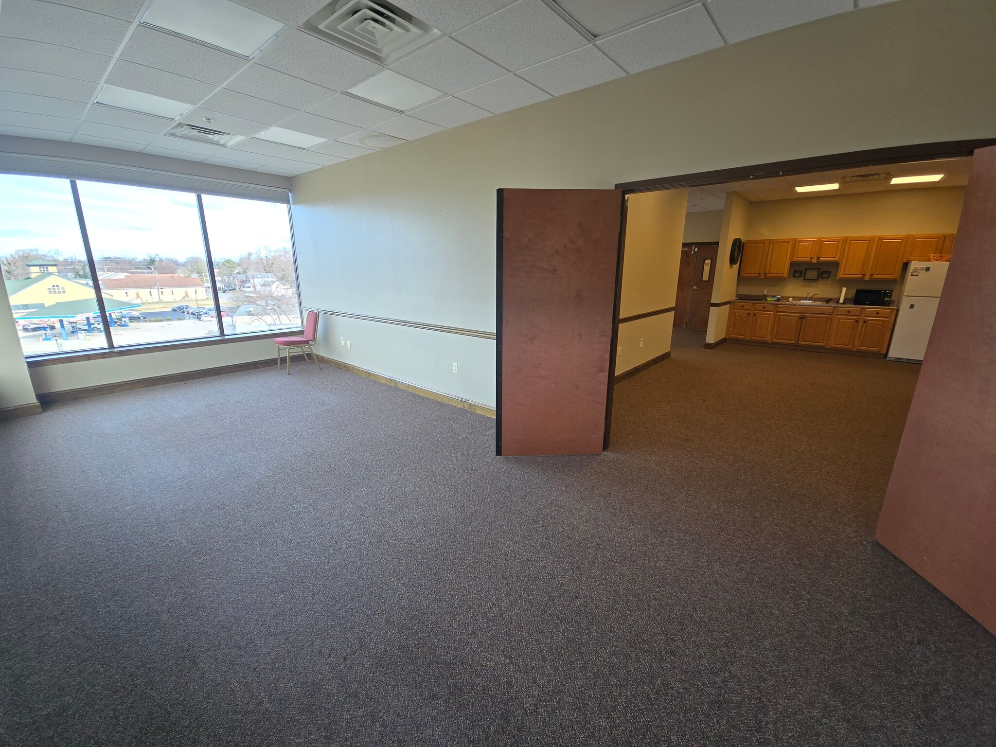 500 W Loockerman St, Dover, DE for lease Interior Photo- Image 1 of 9