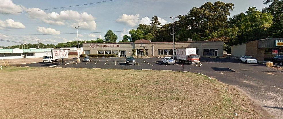 5240 Atlanta Hwy Montgomery Al 36109 Freestanding Property For 25 560 Sf Of Retail E Available In Montgomery Al