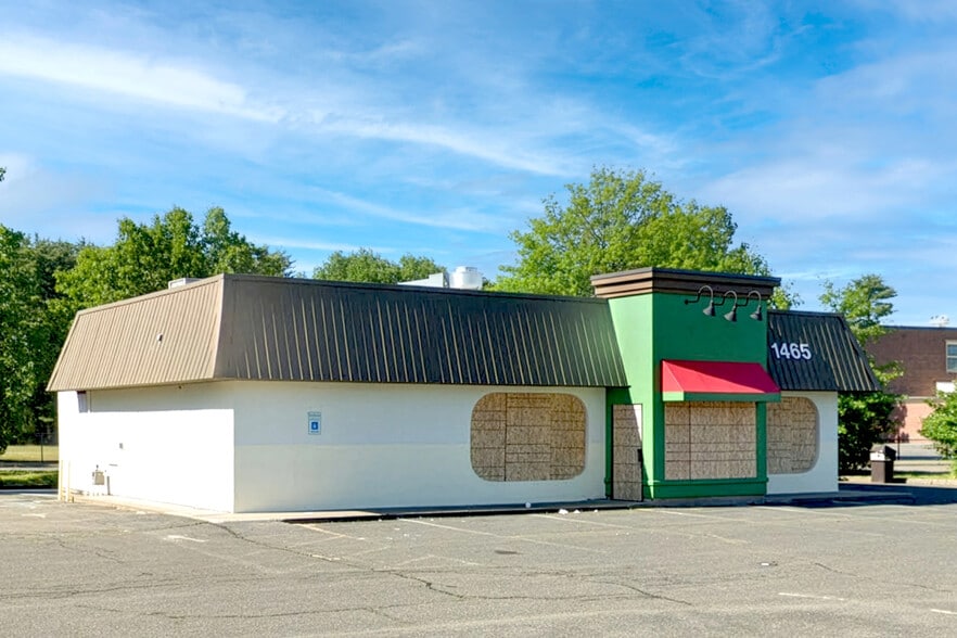 1465 Boston Rd, Springfield, MA for lease - Building Photo - Image 2 of 3