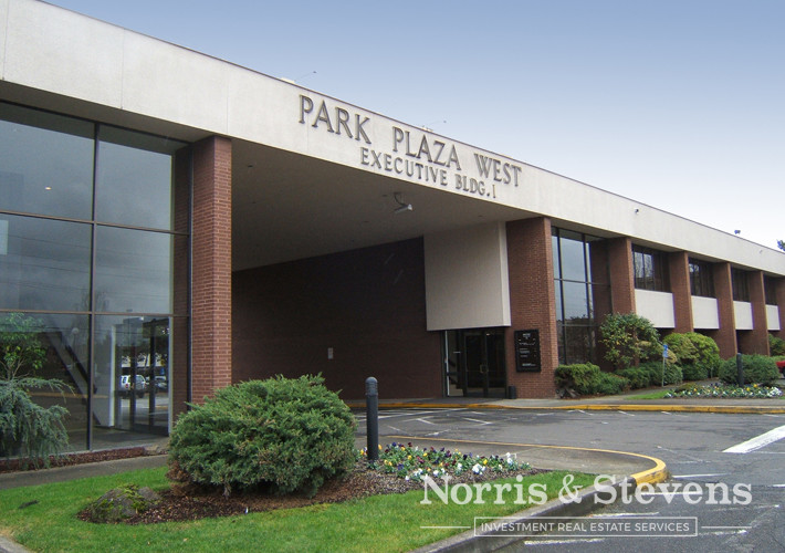 10700 SW Beaverton Hillsdale Hwy, Beaverton, OR for lease - Building Photo - Image 1 of 1