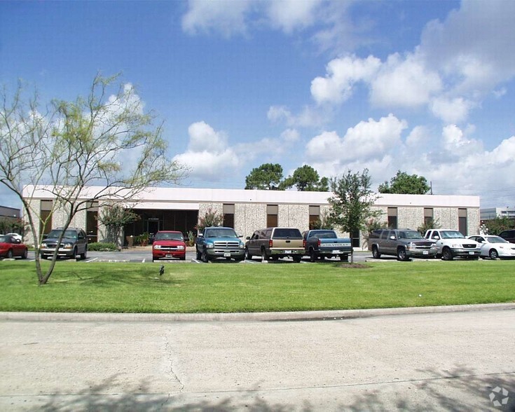 4411 Bluebonnet Dr, Stafford, TX for lease - Other - Image 1 of 6