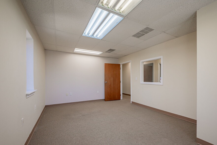 1719 Delaware Ave, Wilmington, DE for lease - Interior Photo - Image 3 of 17