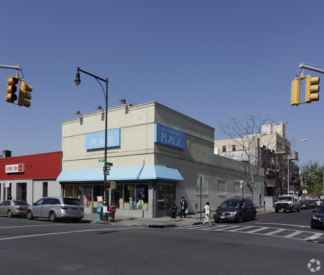 44024404 13th Ave, Brooklyn, NY 11219