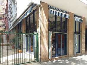 Retail in Barcelona, Barcelona for lease Interior Photo- Image 1 of 10