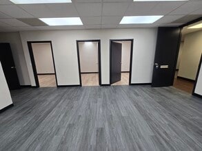 5350 S Western Ave, Oklahoma City, OK for lease Interior Photo- Image 1 of 6