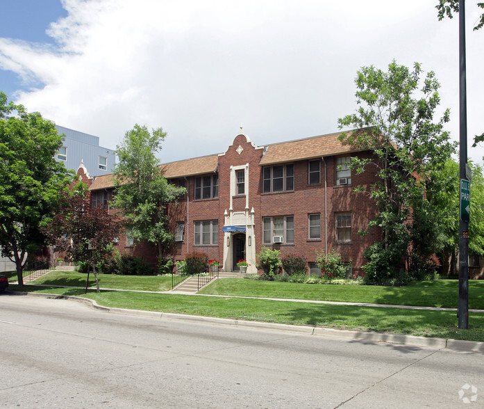 2375 E Evans Ave, Denver, CO for sale - Primary Photo - Image 1 of 1