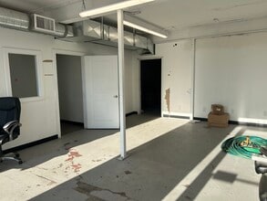 6660 Taylor Dr, Red Deer, AB for lease Interior Photo- Image 2 of 7