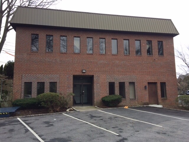 544 Old Post No 3 Rd, Greenwich, CT for sale Building Photo- Image 1 of 1
