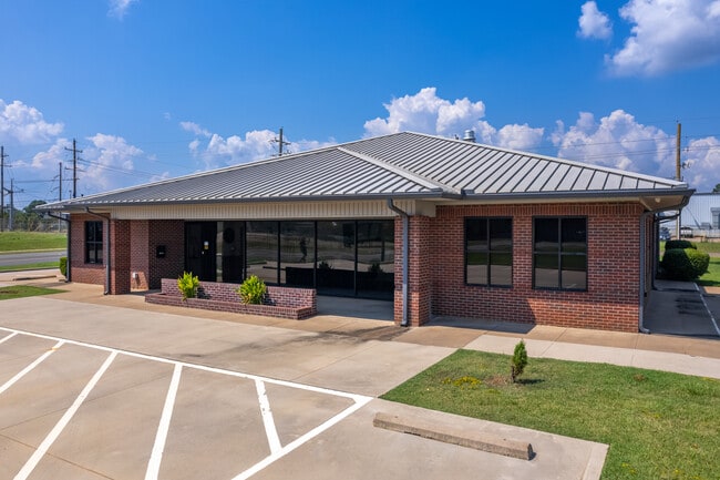 More details for 851 W Harrison Rd, Longview, TX - Industrial for Lease