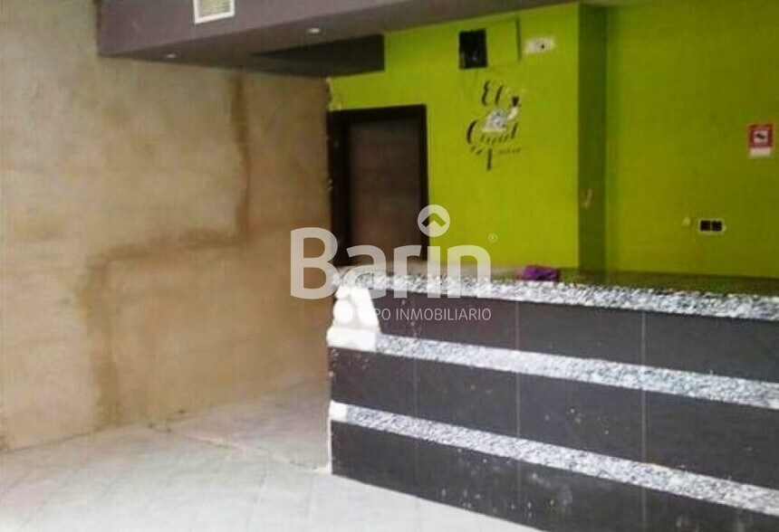 Retail in Córdoba for lease - Building Photo - Image 1 of 3