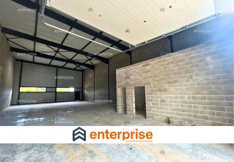 Flex in Allonne for lease Interior Photo- Image 1 of 2