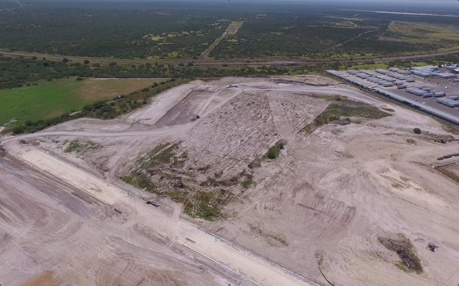 13819 Humphrey Rd, Laredo, TX for sale - Primary Photo - Image 1 of 1