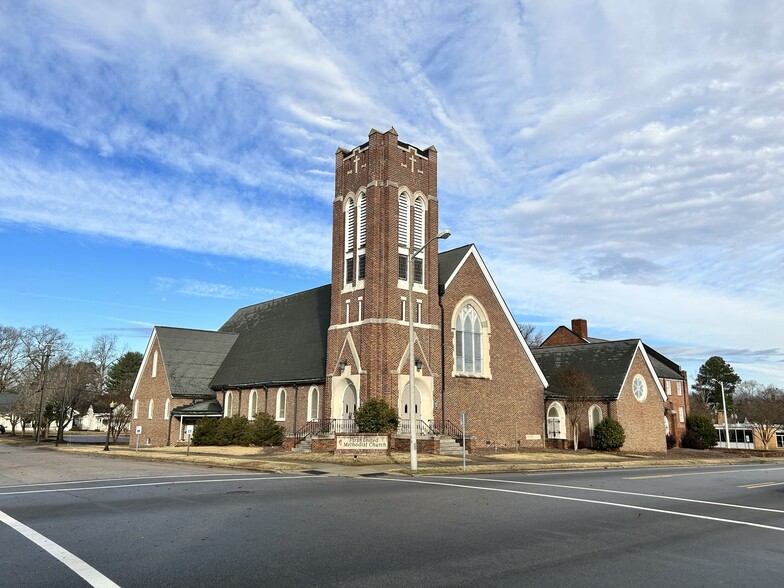 339 Roanoke Ave, Roanoke Rapids, NC for sale - Primary Photo - Image 1 of 1