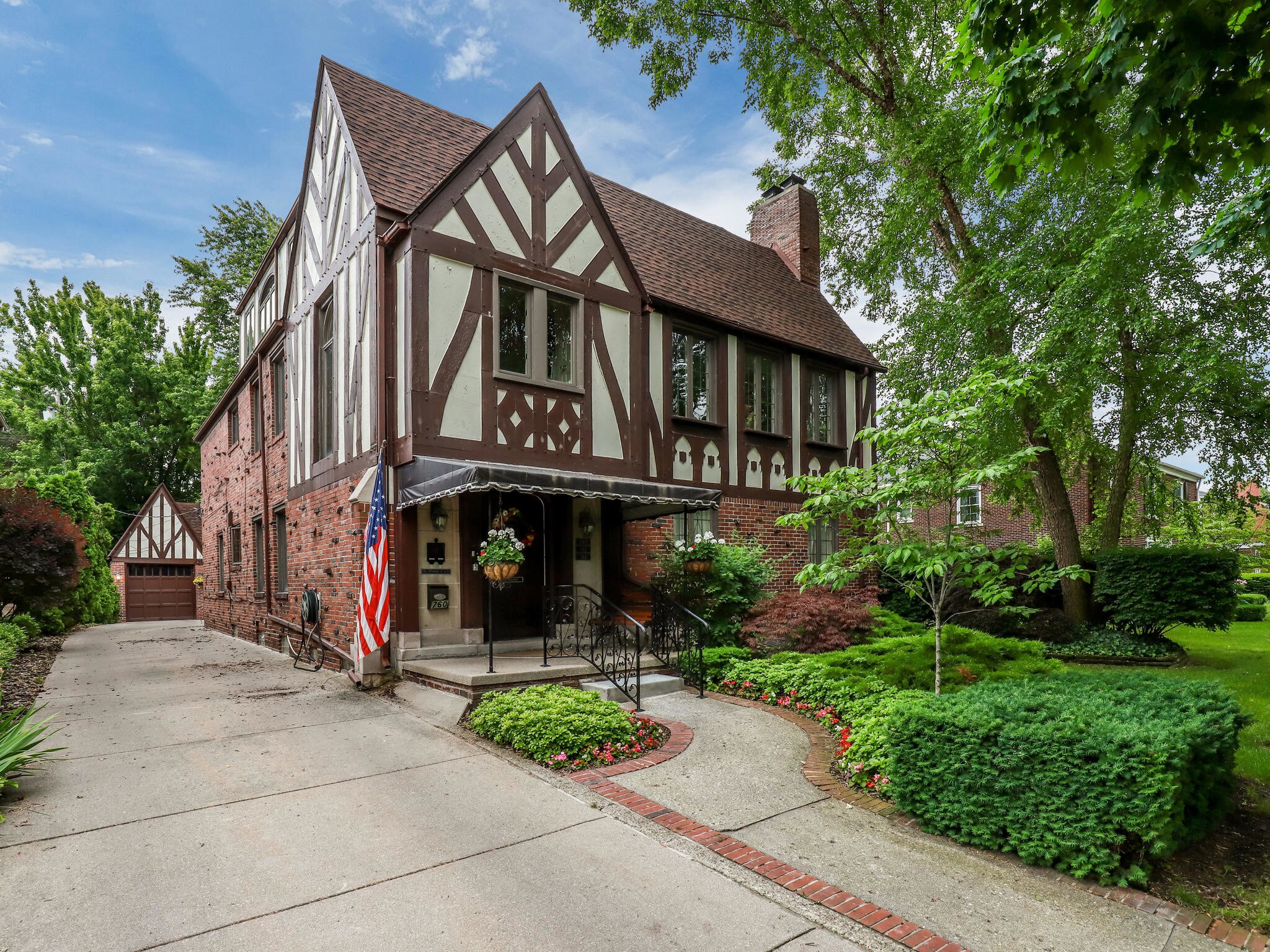 764 Harcourt Rd, Grosse Pointe Park, MI for sale Primary Photo- Image 1 of 1