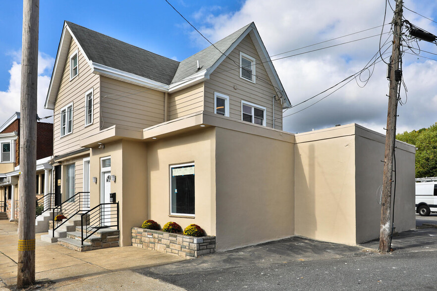 515 Chester Pike, Norwood, PA for sale - Building Photo - Image 2 of 30