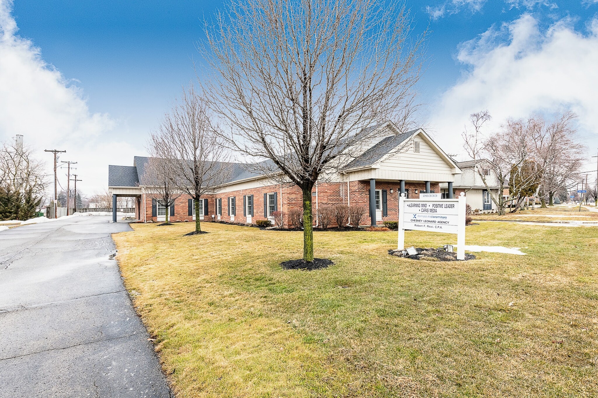 26333 Jefferson Ave, Saint Clair Shores, MI for lease Building Photo- Image 1 of 5