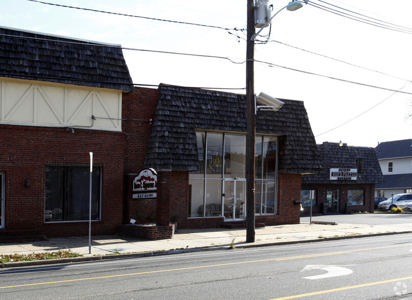 203-205 Black Horse Pike, Haddon Heights, NJ for sale - Building Photo - Image 2 of 2