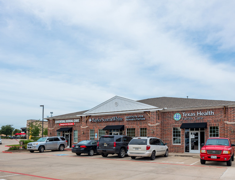 2950 W Camp Wisdom Rd, Grand Prairie, TX for lease - Building Photo - Image 2 of 25