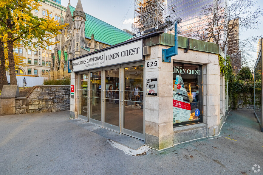 625 Rue Sainte-Catherine O, Montréal, QC for lease - Building Photo - Image 2 of 4