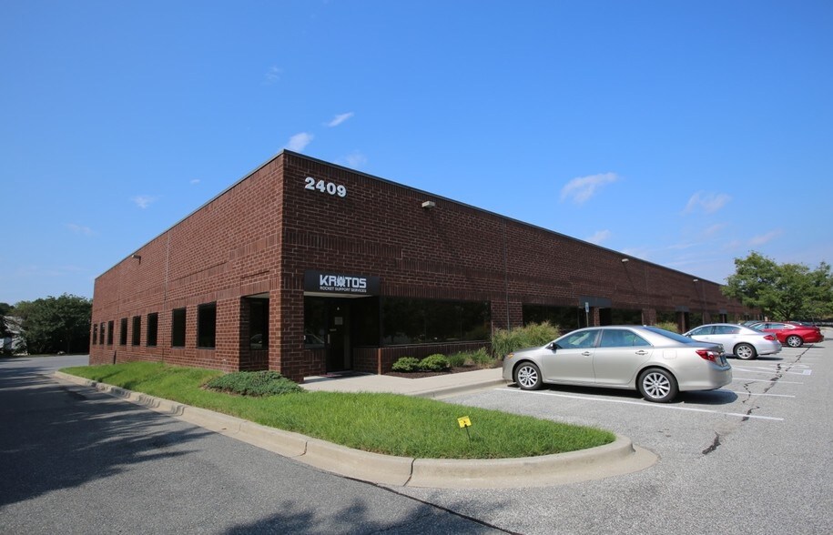 2409 Peppermill Dr, Glen Burnie, MD for sale - Primary Photo - Image 1 of 1