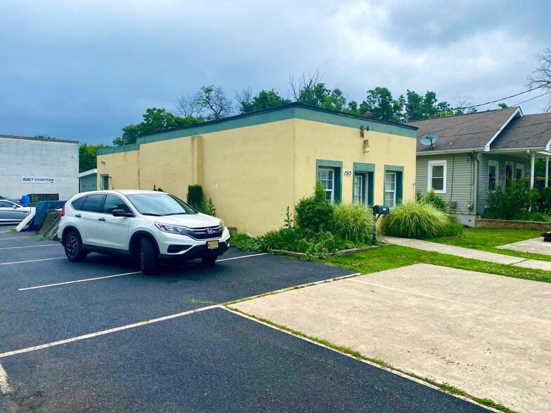 1515 River Rd, Cinnaminson, NJ for sale - Primary Photo - Image 1 of 1