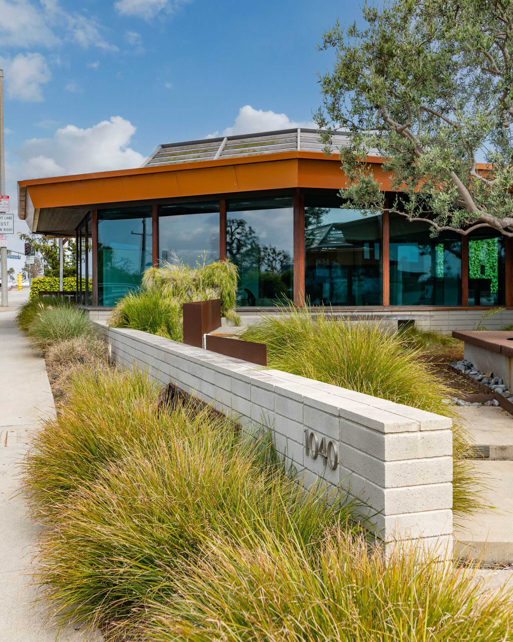 1030-1040 Manhattan Beach Blvd, Manhattan Beach, CA for lease Building Photo- Image 1 of 9