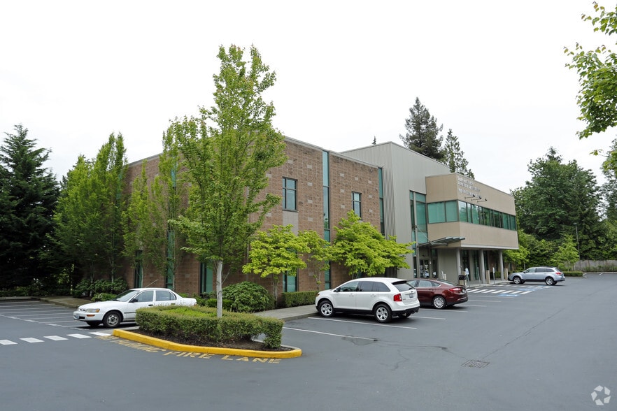 275 SW 160th St, Burien, WA for lease - Building Photo - Image 2 of 5