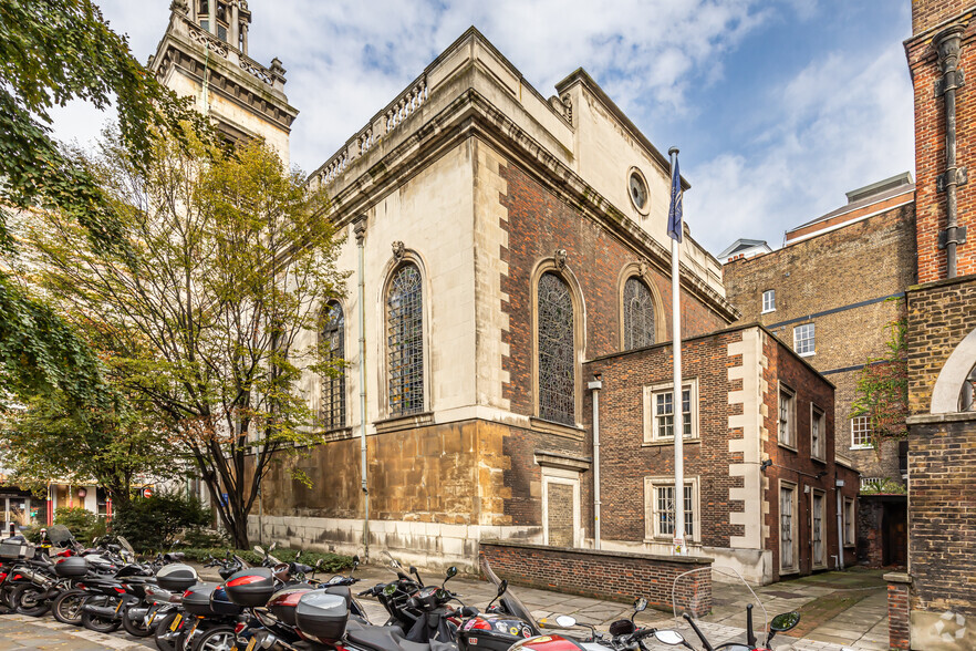 College Hl, London for sale - Primary Photo - Image 1 of 4